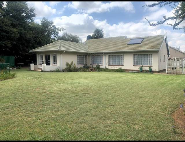 3 BEDROOM HOUSE FOR SALE IN LIBRADENE